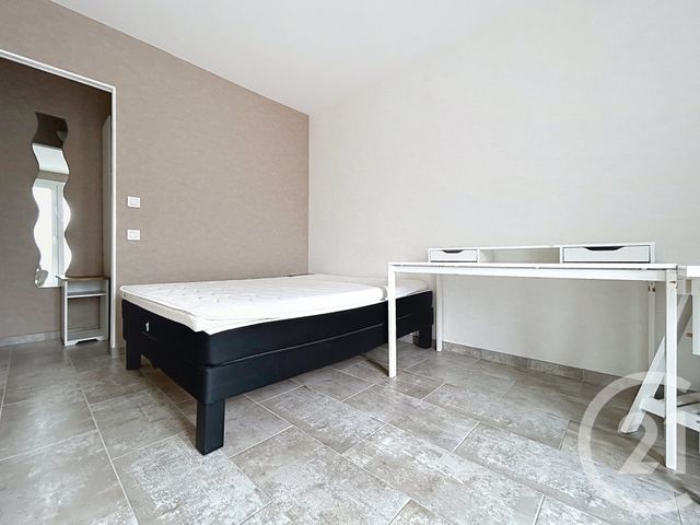 Appartement F2 à louer - 2 pièces - 44.0 m2 - 10 - CHAMPAGNE-ARDENNE - Century 21 Martinot Immobilier