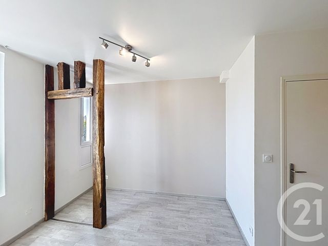 Appartement Studio à louer - 1 pièce - 20.1 m2 - TROYES - 10 - CHAMPAGNE-ARDENNE - Century 21 Martinot Immobilier