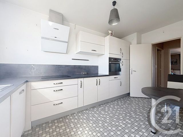 Appartement F3 à vendre - 3 pièces - 71.6 m2 - TROYES - 10 - CHAMPAGNE-ARDENNE - Century 21 Martinot Immobilier