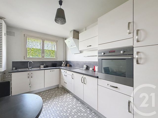 Appartement F3 à vendre - 3 pièces - 71.6 m2 - TROYES - 10 - CHAMPAGNE-ARDENNE - Century 21 Martinot Immobilier