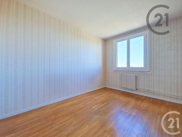 Appartement F5 à vendre - 5 pièces - 99.0 m2 - TROYES - 10 - CHAMPAGNE-ARDENNE - Century 21 Martinot Immobilier