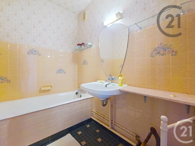 Appartement F5 à vendre - 5 pièces - 99.0 m2 - TROYES - 10 - CHAMPAGNE-ARDENNE - Century 21 Martinot Immobilier