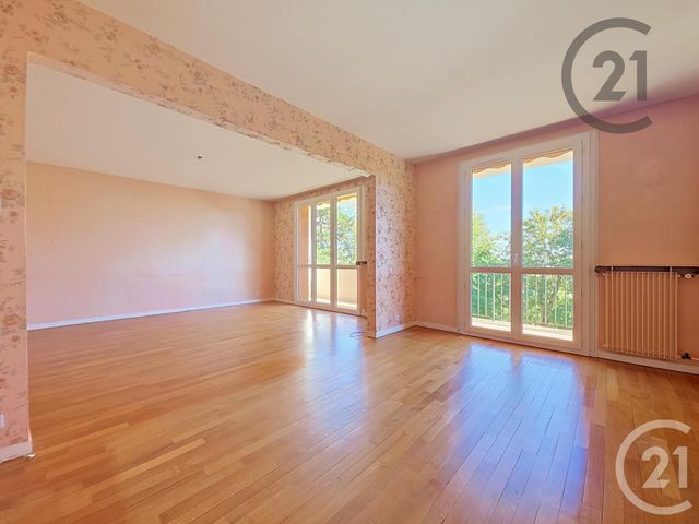 Appartement F5 à vendre - 5 pièces - 99.0 m2 - TROYES - 10 - CHAMPAGNE-ARDENNE - Century 21 Martinot Immobilier
