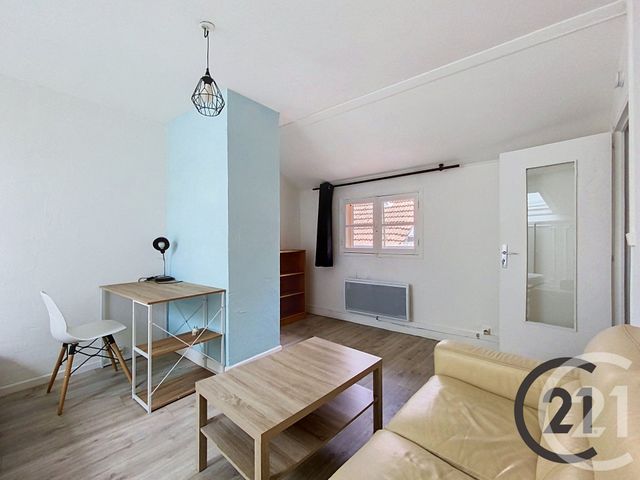 Appartement Studio à vendre - 1 pièce - 28.6 m2 - TROYES - 10 - CHAMPAGNE-ARDENNE - Century 21 Martinot Immobilier