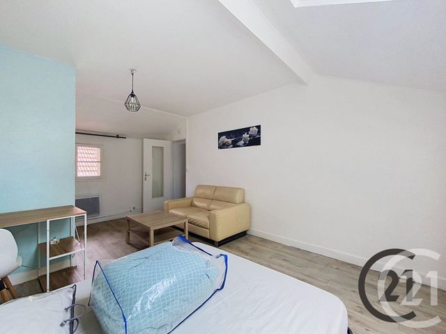 Appartement Studio à vendre - 1 pièce - 28.6 m2 - TROYES - 10 - CHAMPAGNE-ARDENNE - Century 21 Martinot Immobilier