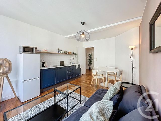 Appartement T4 à louer - 4 pièces - 68.33 m2 - TROYES - 10 - CHAMPAGNE-ARDENNE - Century 21 Martinot Immobilier