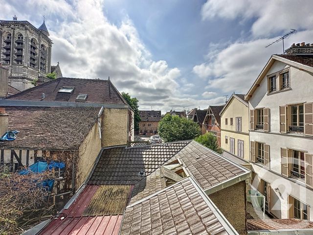 Appartement T4 à louer - 4 pièces - 68.33 m2 - TROYES - 10 - CHAMPAGNE-ARDENNE - Century 21 Martinot Immobilier