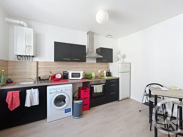 Appartement F2 à louer - 2 pièces - 38.0 m2 - TROYES - 10 - CHAMPAGNE-ARDENNE - Century 21 Martinot Immobilier