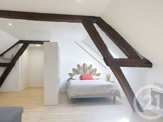 Appartement F1 à louer - 1 pièce - 50.4 m2 - TROYES - 10 - CHAMPAGNE-ARDENNE - Century 21 Martinot Immobilier