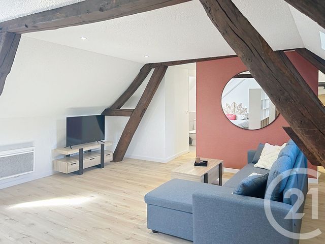 Appartement F1 à louer - 1 pièce - 50.4 m2 - TROYES - 10 - CHAMPAGNE-ARDENNE - Century 21 Martinot Immobilier