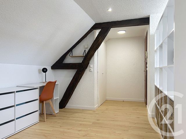 Appartement F1 à louer - 1 pièce - 50.4 m2 - TROYES - 10 - CHAMPAGNE-ARDENNE - Century 21 Martinot Immobilier