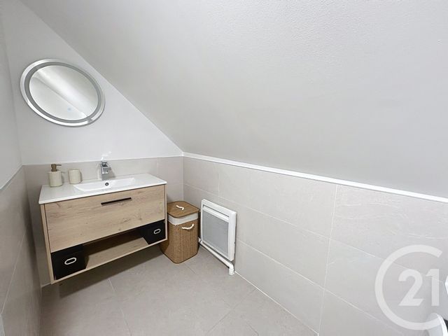 Appartement F1 à louer - 1 pièce - 50.4 m2 - TROYES - 10 - CHAMPAGNE-ARDENNE - Century 21 Martinot Immobilier