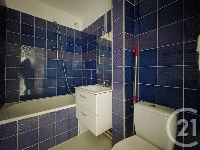 Appartement F1 à louer - 1 pièce - 26.76 m2 - ST JULIEN LES VILLAS - 10 - CHAMPAGNE-ARDENNE - Century 21 Martinot Immobilier