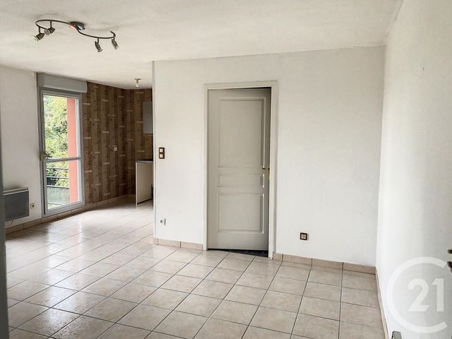 Appartement F2 à louer - 2 pièces - 44.4 m2 - TROYES - 10 - CHAMPAGNE-ARDENNE - Century 21 Martinot Immobilier