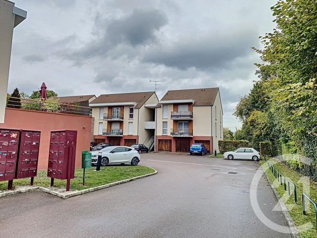 Appartement F2 à louer - 2 pièces - 44.4 m2 - TROYES - 10 - CHAMPAGNE-ARDENNE - Century 21 Martinot Immobilier