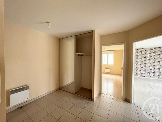 Appartement F3 à louer - 3 pièces - 65.8 m2 - TROYES - 10 - CHAMPAGNE-ARDENNE - Century 21 Martinot Immobilier