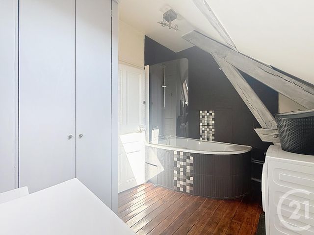 Appartement F2 à vendre - 2 pièces - 52.0 m2 - TROYES - 10 - CHAMPAGNE-ARDENNE - Century 21 Martinot Immobilier
