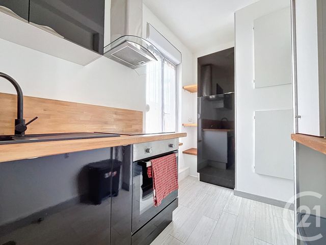 Appartement F1 à louer - 1 pièce - 19.11 m2 - TROYES - 10 - CHAMPAGNE-ARDENNE - Century 21 Martinot Immobilier