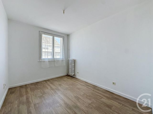 Appartement F5 à vendre - 5 pièces - 83.86 m2 - TROYES - 10 - CHAMPAGNE-ARDENNE - Century 21 Martinot Immobilier