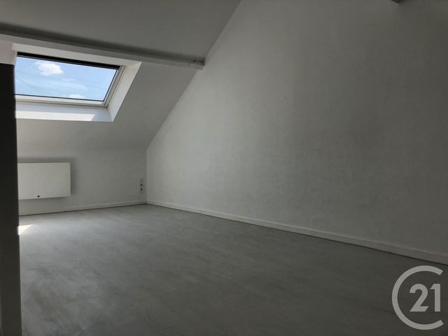 Appartement Duplex à louer - 2 pièces - 26.58 m2 - TROYES - 10 - CHAMPAGNE-ARDENNE - Century 21 Martinot Immobilier