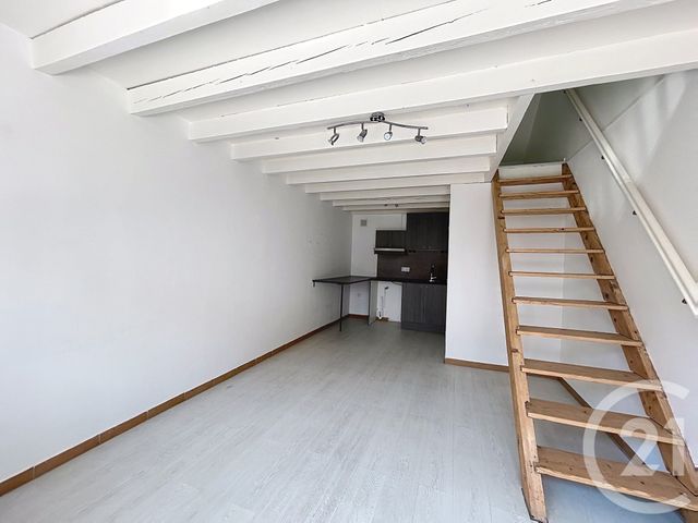 Appartement Duplex à louer - 2 pièces - 26.58 m2 - TROYES - 10 - CHAMPAGNE-ARDENNE - Century 21 Martinot Immobilier