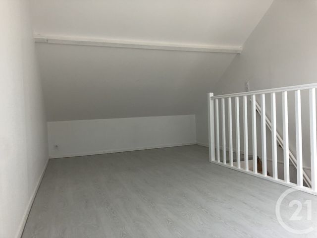 Appartement Duplex à louer - 2 pièces - 26.58 m2 - TROYES - 10 - CHAMPAGNE-ARDENNE - Century 21 Martinot Immobilier