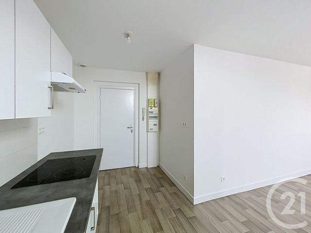 Appartement à louer - 2 pièces - 43.0 m2 - TROYES - 10 - CHAMPAGNE-ARDENNE - Century 21 Martinot Immobilier