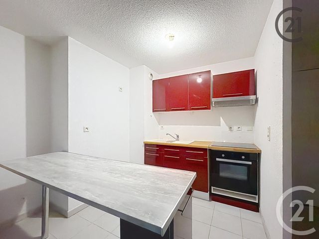 Appartement T2 à louer - 2 pièces - 39.0 m2 - STE SAVINE - 10 - CHAMPAGNE-ARDENNE - Century 21 Martinot Immobilier