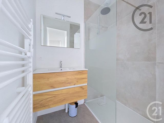 Appartement F5 à vendre - 5 pièces - 85.62 m2 - STE SAVINE - 10 - CHAMPAGNE-ARDENNE - Century 21 Martinot Immobilier