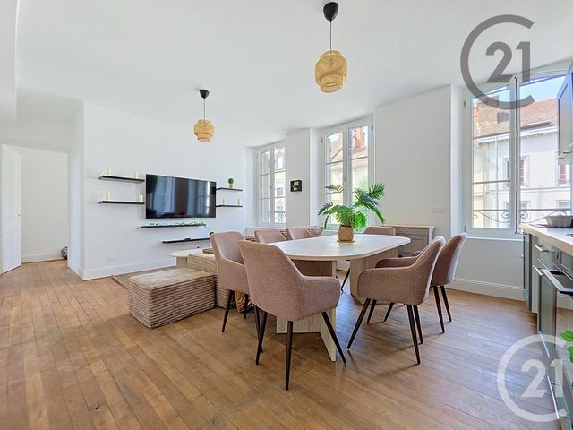 Appartement F5 à vendre - 5 pièces - 85.62 m2 - STE SAVINE - 10 - CHAMPAGNE-ARDENNE - Century 21 Martinot Immobilier