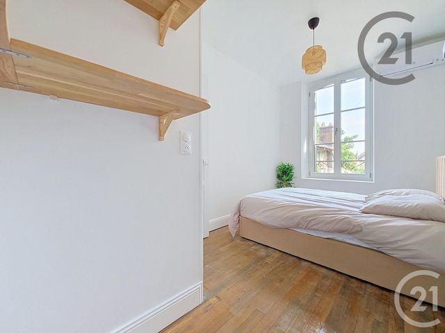 Appartement F5 à vendre - 5 pièces - 85.62 m2 - STE SAVINE - 10 - CHAMPAGNE-ARDENNE - Century 21 Martinot Immobilier
