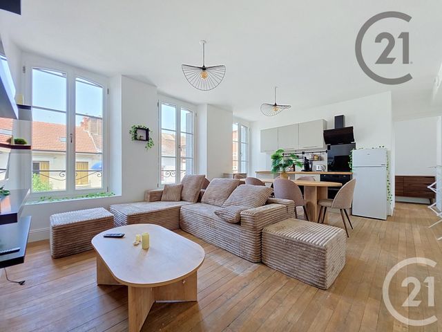 Appartement F5 à vendre - 5 pièces - 85.62 m2 - STE SAVINE - 10 - CHAMPAGNE-ARDENNE - Century 21 Martinot Immobilier