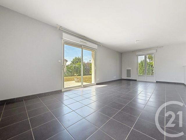 maison à louer - 4 pièces - 96.0 m2 - ST ANDRE LES VERGERS - 10 - CHAMPAGNE-ARDENNE - Century 21 Martinot Immobilier