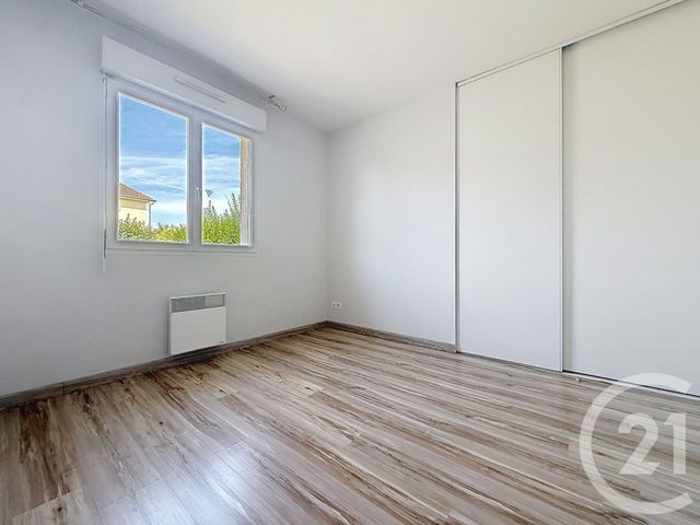 maison à louer - 4 pièces - 96.0 m2 - ST ANDRE LES VERGERS - 10 - CHAMPAGNE-ARDENNE - Century 21 Martinot Immobilier