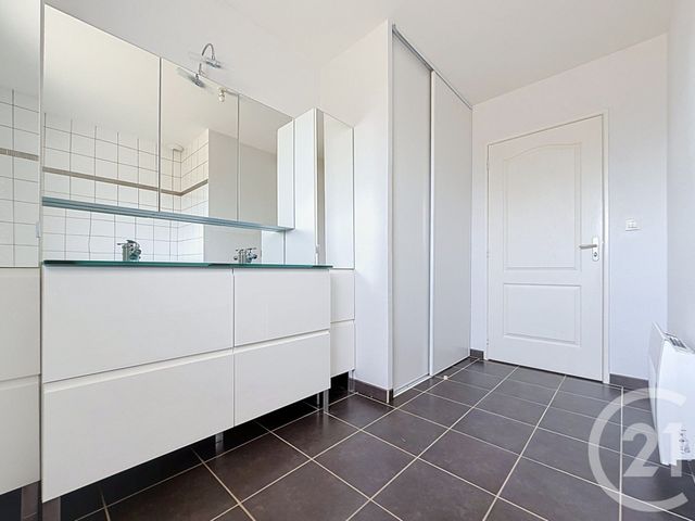 maison à louer - 4 pièces - 96.0 m2 - ST ANDRE LES VERGERS - 10 - CHAMPAGNE-ARDENNE - Century 21 Martinot Immobilier