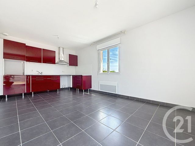 maison à louer - 4 pièces - 96.0 m2 - ST ANDRE LES VERGERS - 10 - CHAMPAGNE-ARDENNE - Century 21 Martinot Immobilier