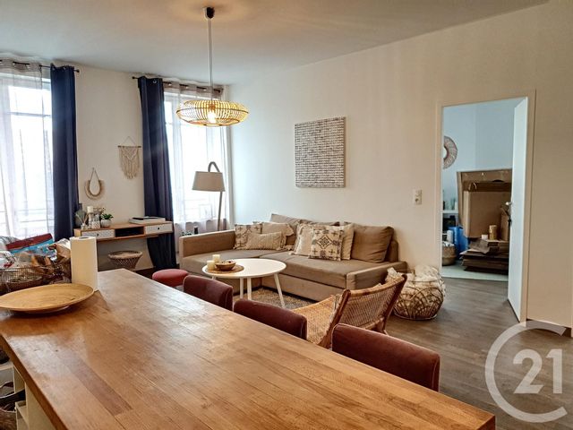 Appartement F3 à louer - 3 pièces - 67.8 m2 - TROYES - 10 - CHAMPAGNE-ARDENNE - Century 21 Martinot Immobilier