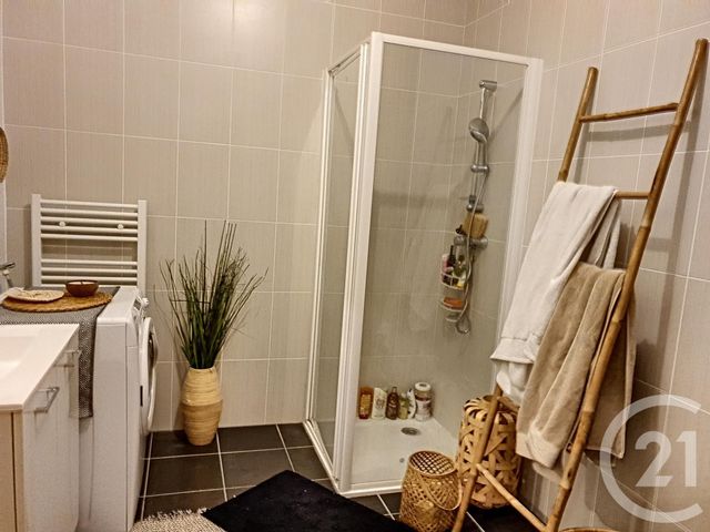 Appartement F3 à louer - 3 pièces - 67.8 m2 - TROYES - 10 - CHAMPAGNE-ARDENNE - Century 21 Martinot Immobilier