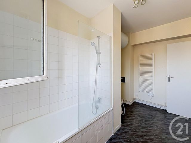 Appartement F1 à louer - 1 pièce - 33.0 m2 - TROYES - 10 - CHAMPAGNE-ARDENNE - Century 21 Martinot Immobilier