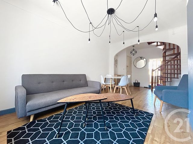 Appartement F2 à louer - 2 pièces - 40.0 m2 - STE SAVINE - 10 - CHAMPAGNE-ARDENNE - Century 21 Martinot Immobilier