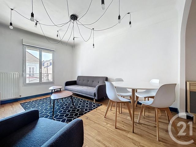 Appartement F2 à louer - 2 pièces - 40.0 m2 - STE SAVINE - 10 - CHAMPAGNE-ARDENNE - Century 21 Martinot Immobilier