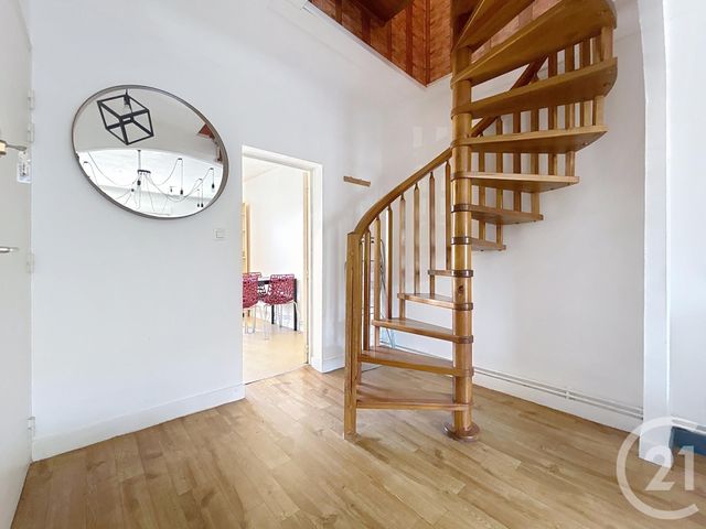 Appartement F2 à louer - 2 pièces - 40.0 m2 - STE SAVINE - 10 - CHAMPAGNE-ARDENNE - Century 21 Martinot Immobilier