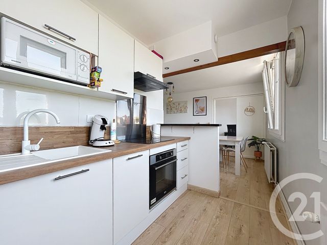Appartement à louer - 3 pièces - 52.4 m2 - TROYES - 10 - CHAMPAGNE-ARDENNE - Century 21 Martinot Immobilier
