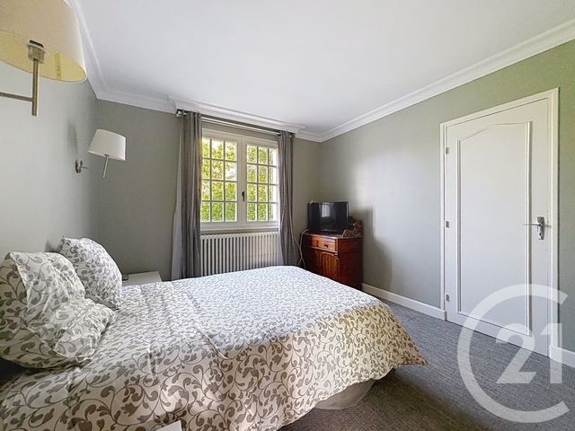 maison à vendre - 5 pièces - 111.1 m2 - ST ANDRE LES VERGERS - 10 - CHAMPAGNE-ARDENNE - Century 21 Martinot Immobilier