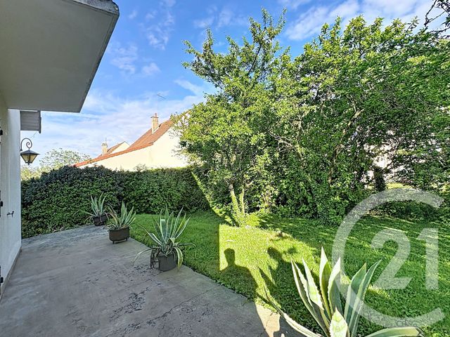 maison à vendre - 5 pièces - 111.1 m2 - ST ANDRE LES VERGERS - 10 - CHAMPAGNE-ARDENNE - Century 21 Martinot Immobilier