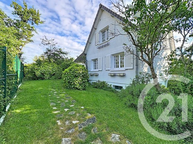 maison à vendre - 5 pièces - 111.1 m2 - ST ANDRE LES VERGERS - 10 - CHAMPAGNE-ARDENNE - Century 21 Martinot Immobilier