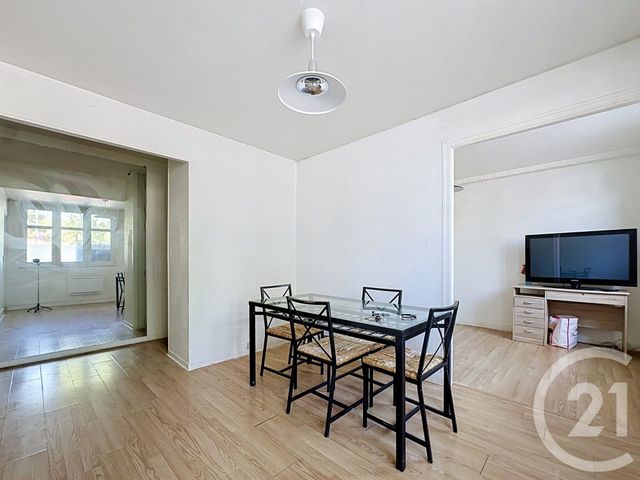 Appartement T3 à vendre - 3 pièces - 53.2 m2 - TROYES - 10 - CHAMPAGNE-ARDENNE - Century 21 Martinot Immobilier