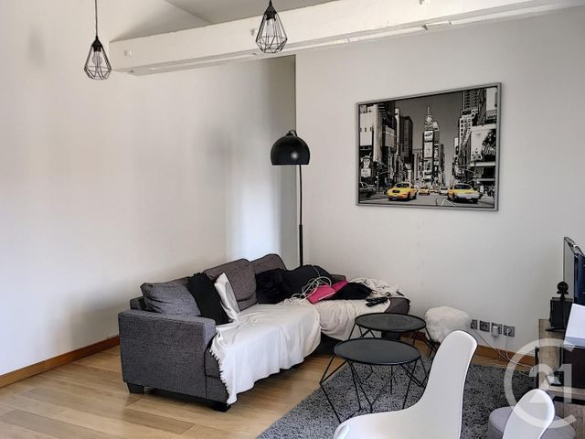 Appartement F3 à louer - 3 pièces - 61.82 m2 - TROYES - 10 - CHAMPAGNE-ARDENNE - Century 21 Martinot Immobilier