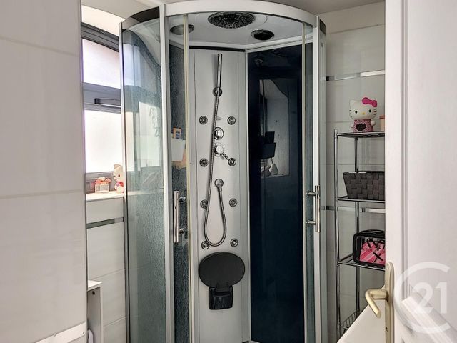 Appartement F3 à louer - 3 pièces - 61.82 m2 - TROYES - 10 - CHAMPAGNE-ARDENNE - Century 21 Martinot Immobilier