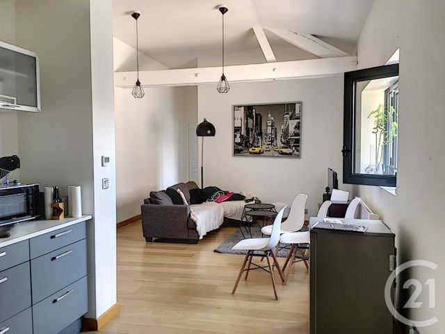 Appartement F3 à louer - 3 pièces - 61.82 m2 - TROYES - 10 - CHAMPAGNE-ARDENNE - Century 21 Martinot Immobilier